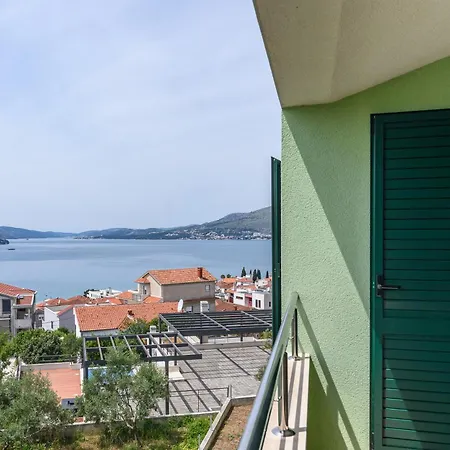 Διαμέρισμα Mi Mara Ciovo Τρογκίρ